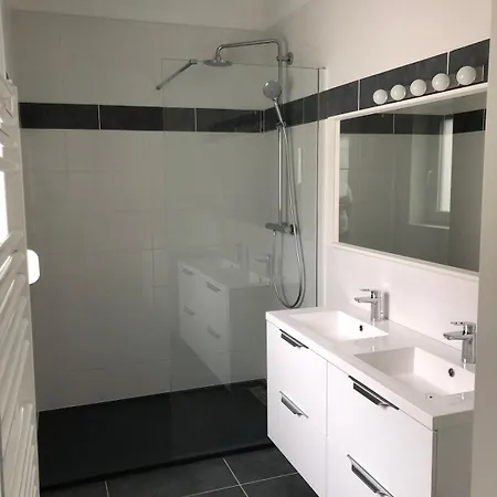Дом отдыха Le Saint-honore 6 Pour 7 Personnes Stationnement Gratuit Dans La Rue Амьен