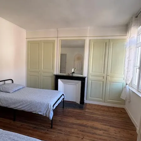 Le Saint-honore 6 Pour 7 Personnes Stationnement Gratuit Dans La Rue Дом отдыха *