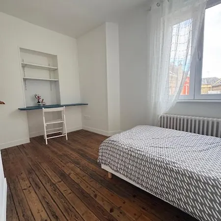 Le Saint-honore 6 Pour 7 Personnes Stationnement Gratuit Dans La Rue *